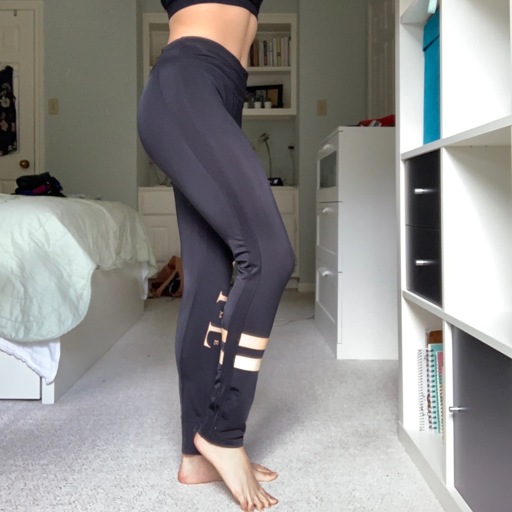 Civil Leggings. Size S